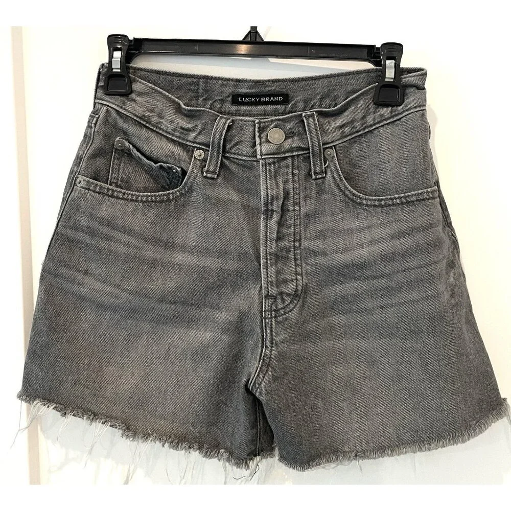 Lucky Brand Women’s Denim Jean Traveler Shorts Sz 0 Gray/Black Distress Frayed - Picture 2 of 14